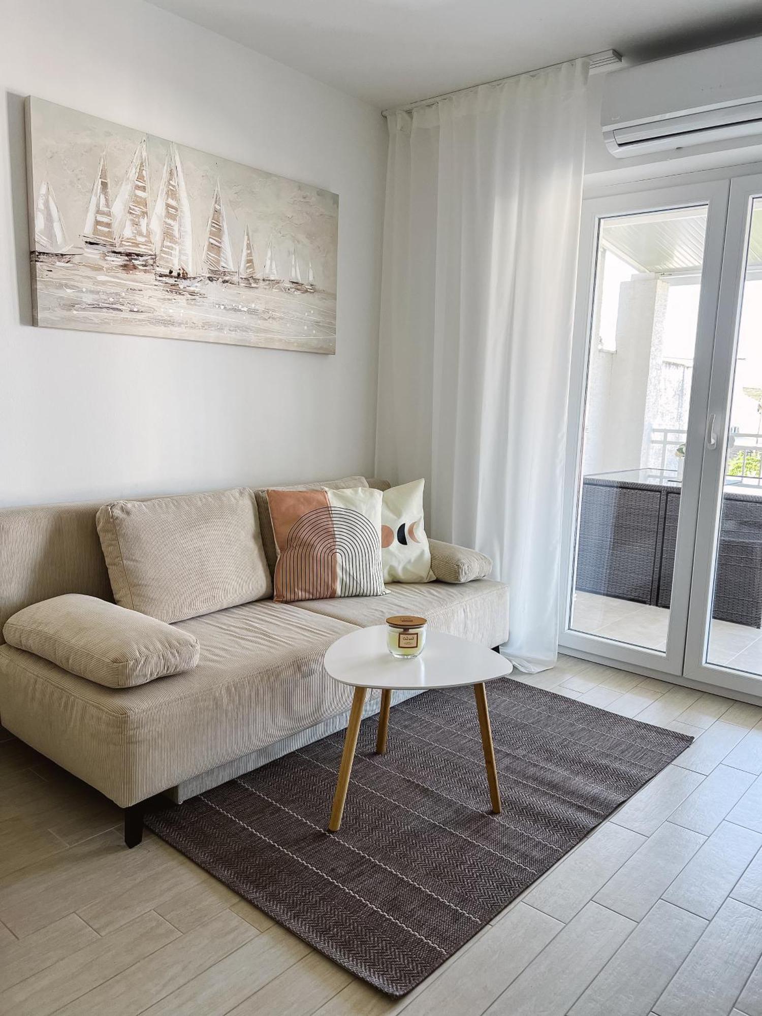 Modern Apartment In The Heart Of Njivice Eksteriør billede