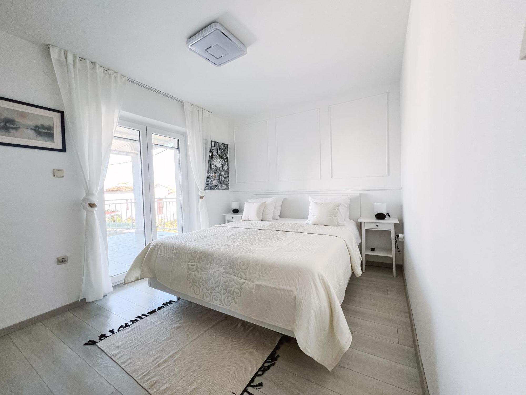 Modern Apartment In The Heart Of Njivice Eksteriør billede