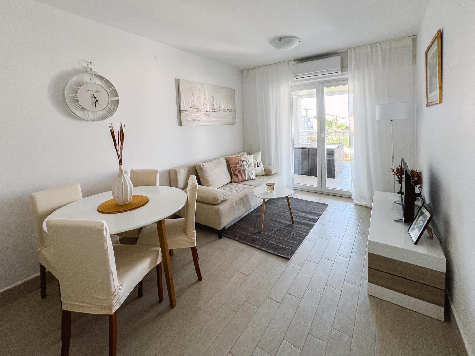 Modern Apartment In The Heart Of Njivice Eksteriør billede